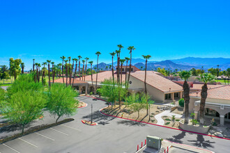 40498 Bay Hill Way in Palm Desert, CA - Foto de edificio - Building Photo