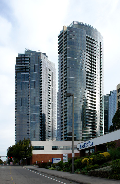 Bellevue Towers in Bellevue, WA - Foto de edificio