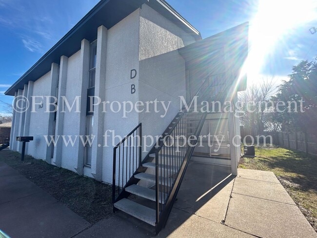 1401 Old Bardwell Rd