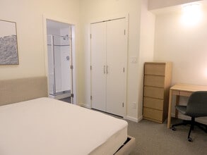 6005 Walter Gage Rd in Vancouver, BC - Building Photo - Building Photo