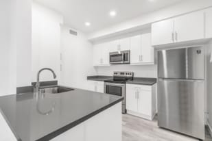 1249 W 39th Pl in Los Angeles, CA - Building Photo
