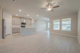 331 Hbr Frst Ln in Montgomery, TX - Building Photo - Building Photo