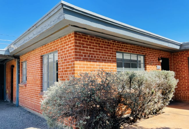 property at 2529 E Edison St