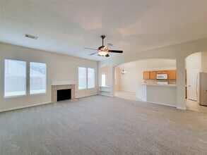 8410 Major Blizzard Dr in Houston, TX - Building Photo - Building Photo