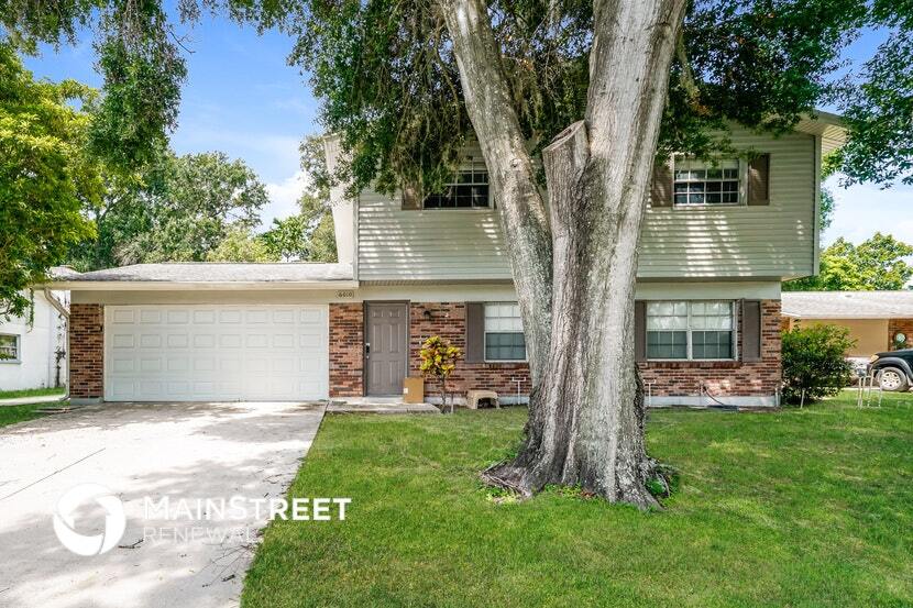 6010 Memorial Hwy in Tampa, FL - Building Photo