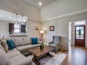 6215 Crested Butte Dr in Dallas, TX - Building Photo - Building Photo