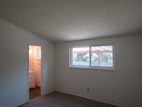 1654 Calle Nueve in Lompoc, CA - Building Photo - Building Photo