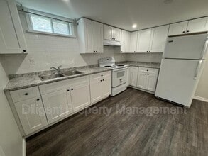 2193 Springwood Rd in Peterborough, ON - Building Photo - Building Photo