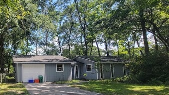 4243 NW 20th Ter in Gainesville, FL - Building Photo