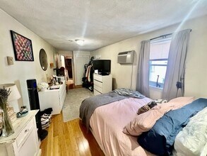 20 Bartlett Pl in Boston, MA - Building Photo - Building Photo