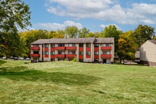 Applewood At The Cove Apartments in Kansas City, MO - Building Photo