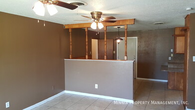 5408 6th St in Lubbock, TX - Foto de edificio - Building Photo