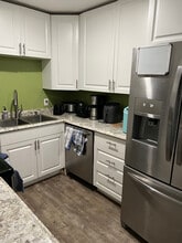 905 NW 7th Ave in Gainesville, FL - Building Photo - Building Photo