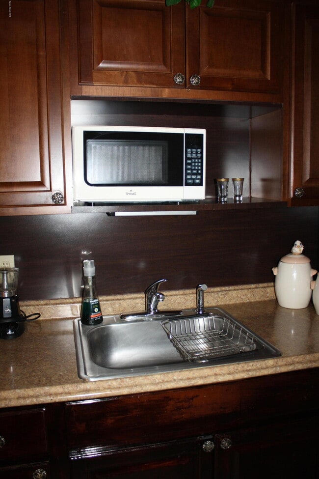 6018 Apple Ave in Cocoa, FL - Building Photo - Building Photo