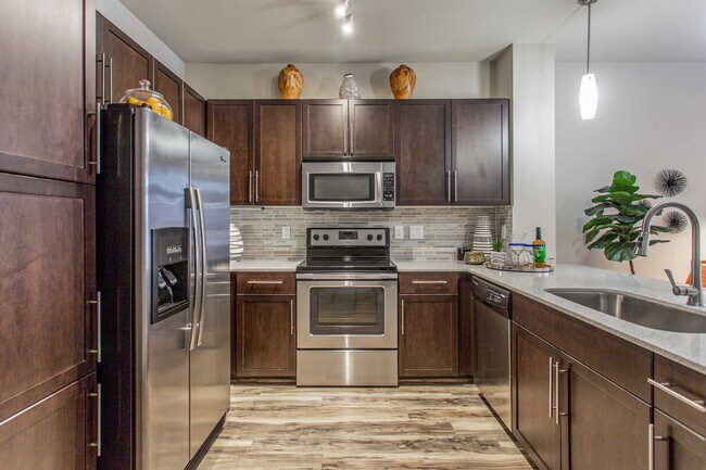 3800 San Felipe St in Houston, TX - Building Photo - Building Photo