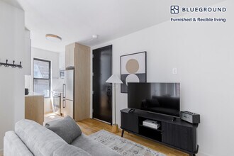 308 E 78th St in New York, NY - Building Photo - Building Photo