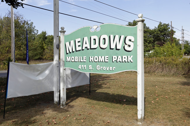 Meadows Mobile Home Park in Alma, MI - Foto de edificio - Building Photo