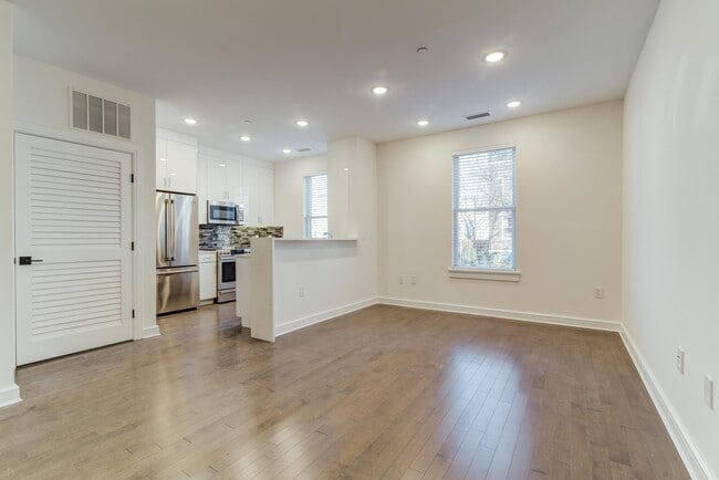 property at 974 Summit Ave
