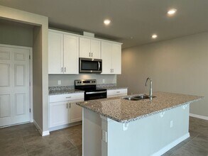 2450 Sweet Viburnum Wy in Ocoee, FL - Building Photo - Building Photo