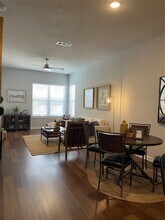 12840 Jones Rd, Unit 101 in Houston, TX - Building Photo - Building Photo