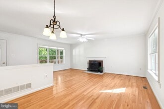 1280 Terrace Ln in Arnold, MD - Building Photo - Building Photo