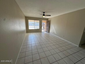 4932 W Michelle Dr in Glendale, AZ - Building Photo - Building Photo