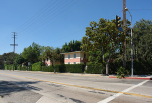 5947-5959 Cahuenga Blvd Apartments