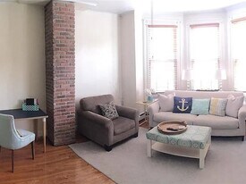 317 21st St in Union City, NJ - Building Photo