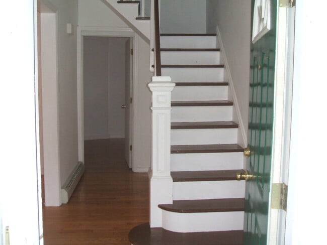 property at 824 Myrtle Ave