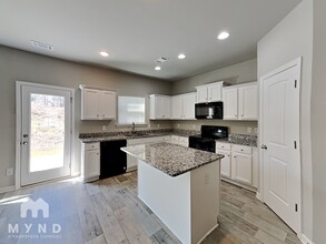 155 Finley Dr in Commerce, GA - Building Photo - Building Photo