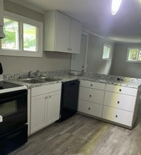 103 Wesley Dr in Enterprise, AL - Building Photo - Building Photo