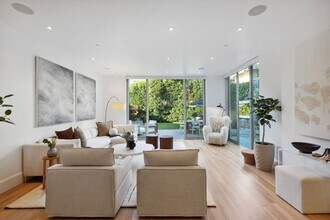 1268 Lombard St in San Francisco, CA - Building Photo - Building Photo