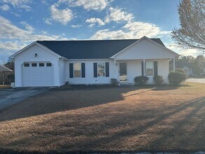 2400 Oban Ct in Wilmington, NC - Building Photo - Building Photo