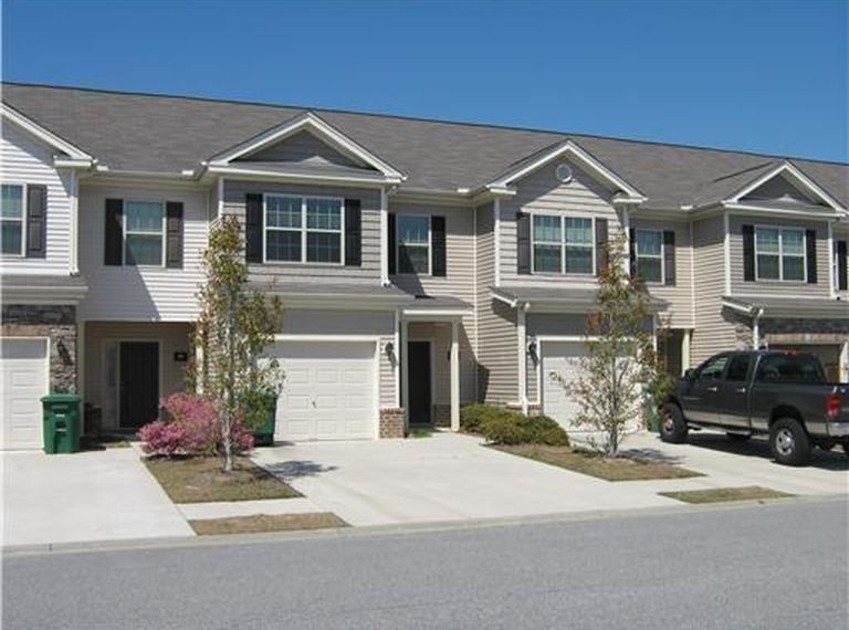 110 Canyon Oak Loop in Richmond Hill, GA - Building Photo