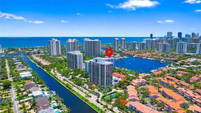3610 Yacht Club Dr in Aventura, FL - Building Photo - Building Photo