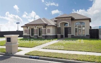 312 Kika De La Garza St in Edinburg, TX - Building Photo - Building Photo