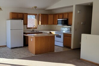 5900 Puerto Plata Rd NW in Bemidji, MN - Building Photo - Building Photo