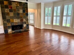 1810 Rippling Water Ct in Sugar Land, TX - Building Photo - Building Photo