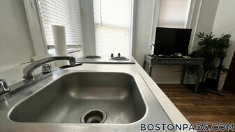 16-20 Westland Ave., Unit 502 in Boston, MA - Building Photo