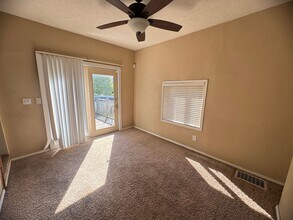 1702 13th Ave in Moline, IL - Building Photo - Building Photo