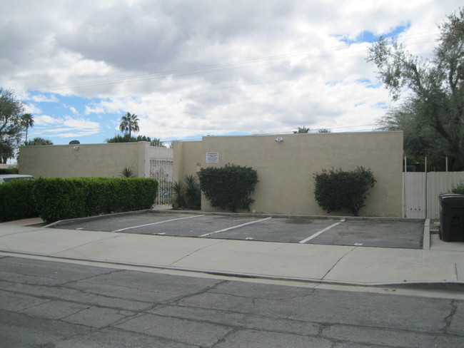 851 E Chuckwalla Rd in Palm Springs, CA - Building Photo - Other