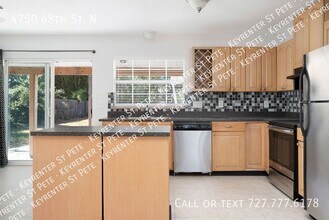 4750 68th St N in St. Petersburg, FL - Building Photo - Building Photo