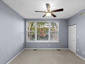 945 N Howe St in Chicago, IL - Building Photo - Building Photo