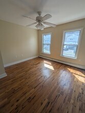 1673 State St, Unit 2 in Hamden, CT - Building Photo - Building Photo