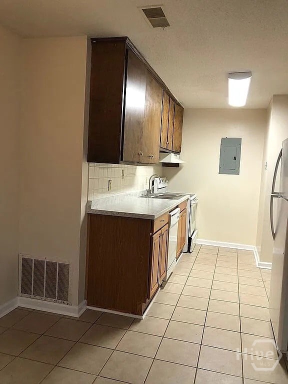 property at 370 Jockey Club Dr