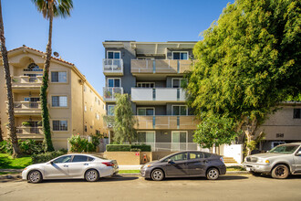 1553 S Armacost Ave in Los Angeles, CA - Foto de edificio - Building Photo