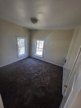 327/329-329 6th Ave in Baraboo, WI - Building Photo - Building Photo