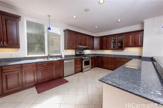 2229 Okoa St in Honolulu, HI - Building Photo - Building Photo