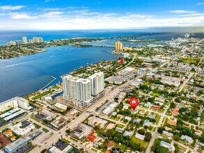 121 Bayberry Dr in West Palm Beach, FL - Building Photo - Building Photo