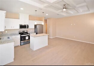 23 West Dr in Edinburg, TX - Building Photo - Building Photo